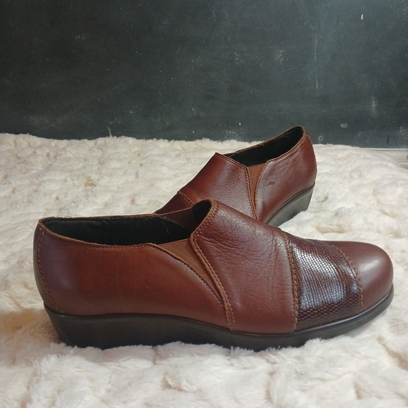 SAS Nora Womens Two-Toned Slip On Brown Leather Loafer Shoes Size 10M - Picture 6 of 10